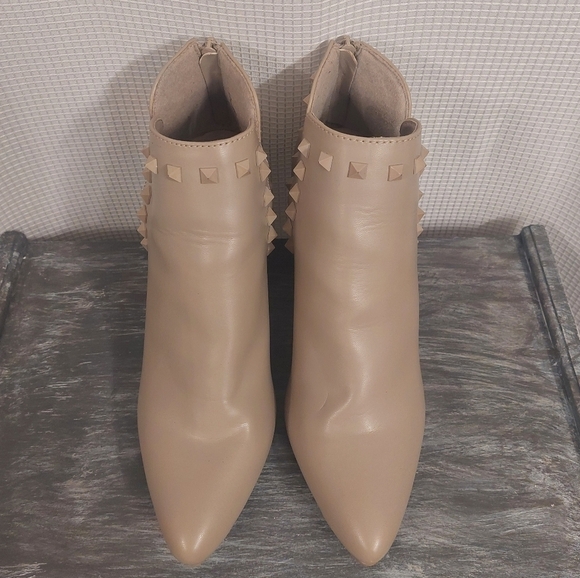 Mari A. Norma Taupe/ tan Chunky Block Heel Studded Booties - Picture 4 of 12